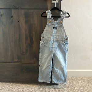OshKosh B’gosh Toddler Denim Overalls 2T Pinstripe Engineer Train